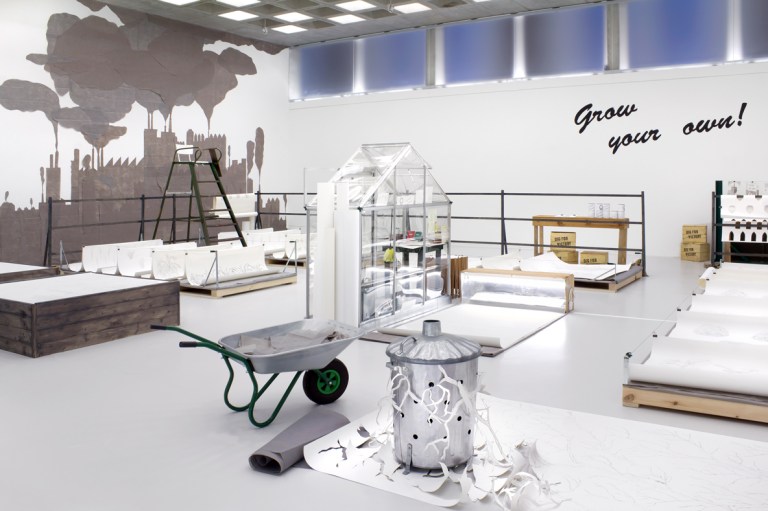 Stephanie-Nava_dig-for-victory